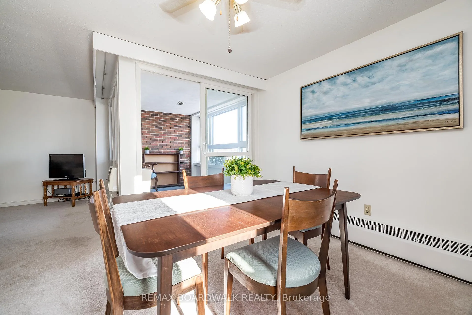 Photo 12 of Unit 204, 1356 Meadowlands Drive E, Ottawa, Borden Farm/Stewart Farm/Carleton Heights/Parkwood Hills — HOMEH