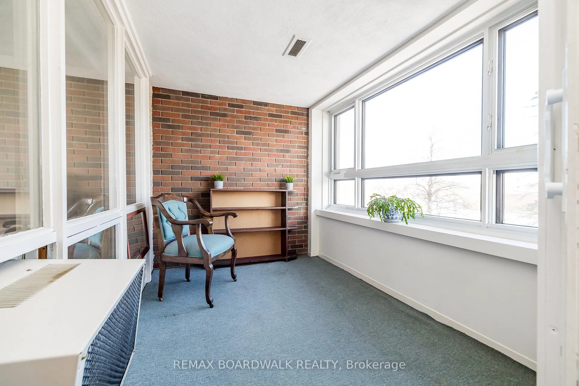 Photo 13 of Unit 204, 1356 Meadowlands Drive E, Ottawa, Borden Farm/Stewart Farm/Carleton Heights/Parkwood Hills — HOMEH