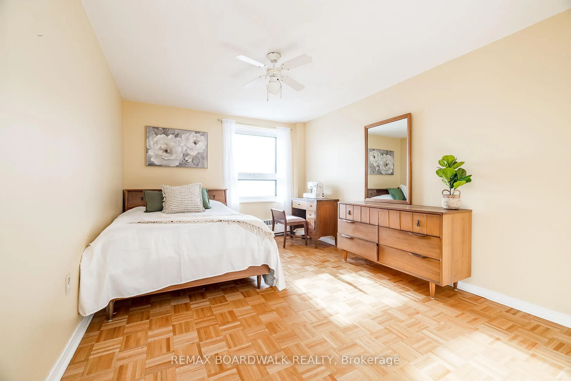 Photo 20 of Unit 204, 1356 Meadowlands Drive E, Ottawa, Borden Farm/Stewart Farm/Carleton Heights/Parkwood Hills — HOMEH
