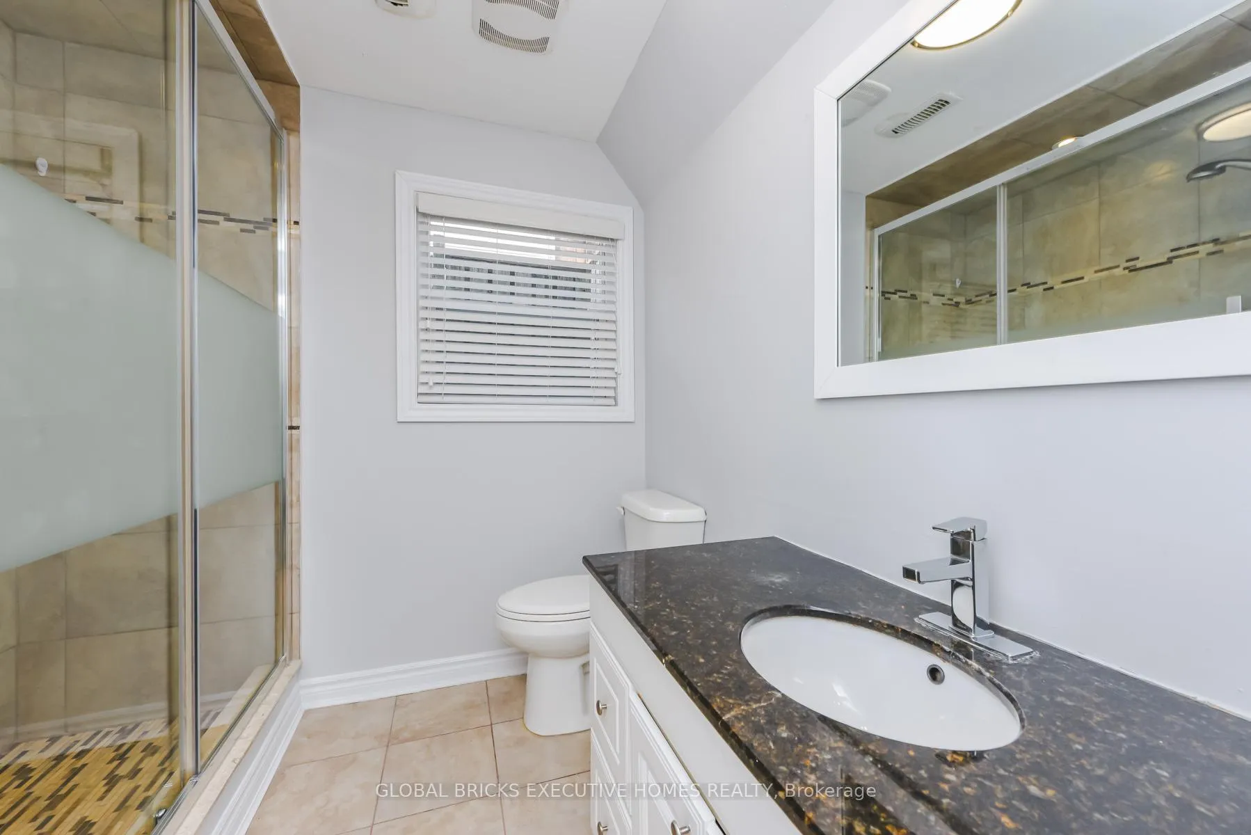 Photo 26 of 77 Blackthorn Lane, Brampton, Brampton North — HOMEH