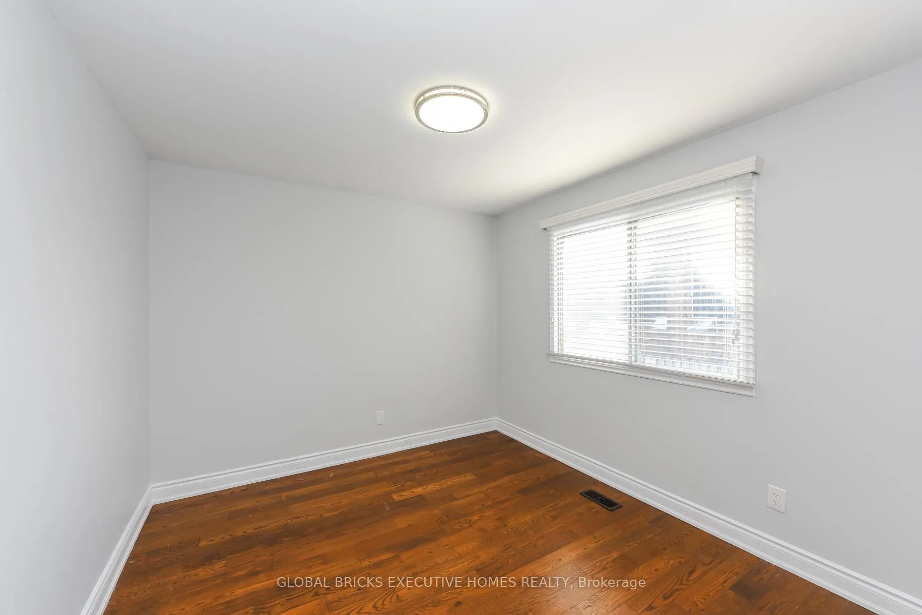 Photo 37 of 77 Blackthorn Lane, Brampton, Brampton North — HOMEH