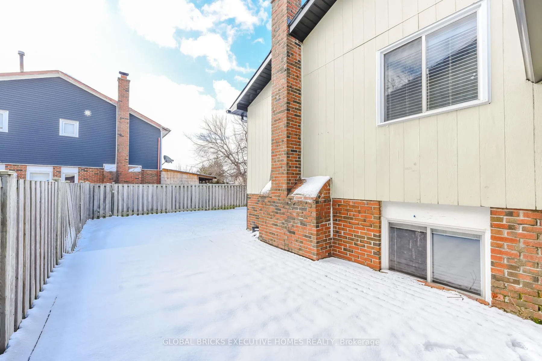 Photo 41 of 77 Blackthorn Lane, Brampton, Brampton North — HOMEH