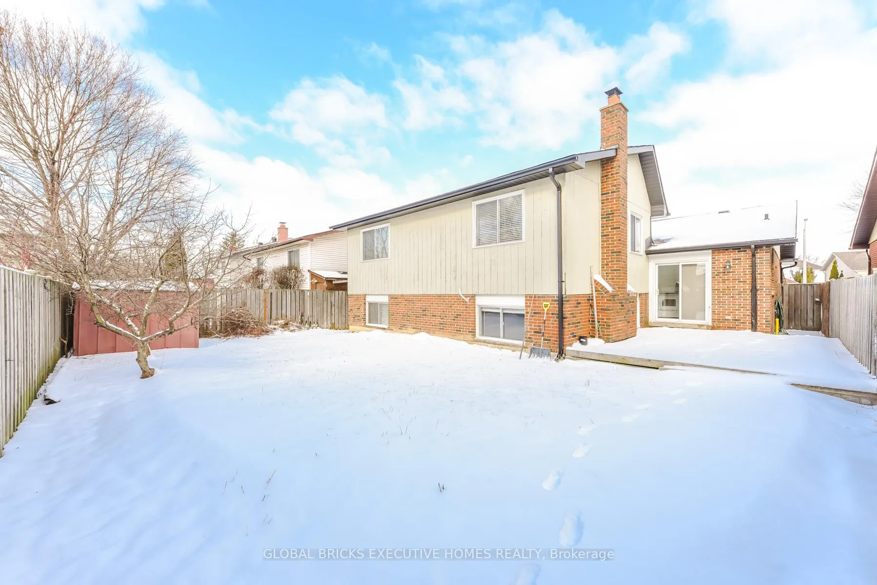 Photo 42 of 77 Blackthorn Lane, Brampton, Brampton North — HOMEH