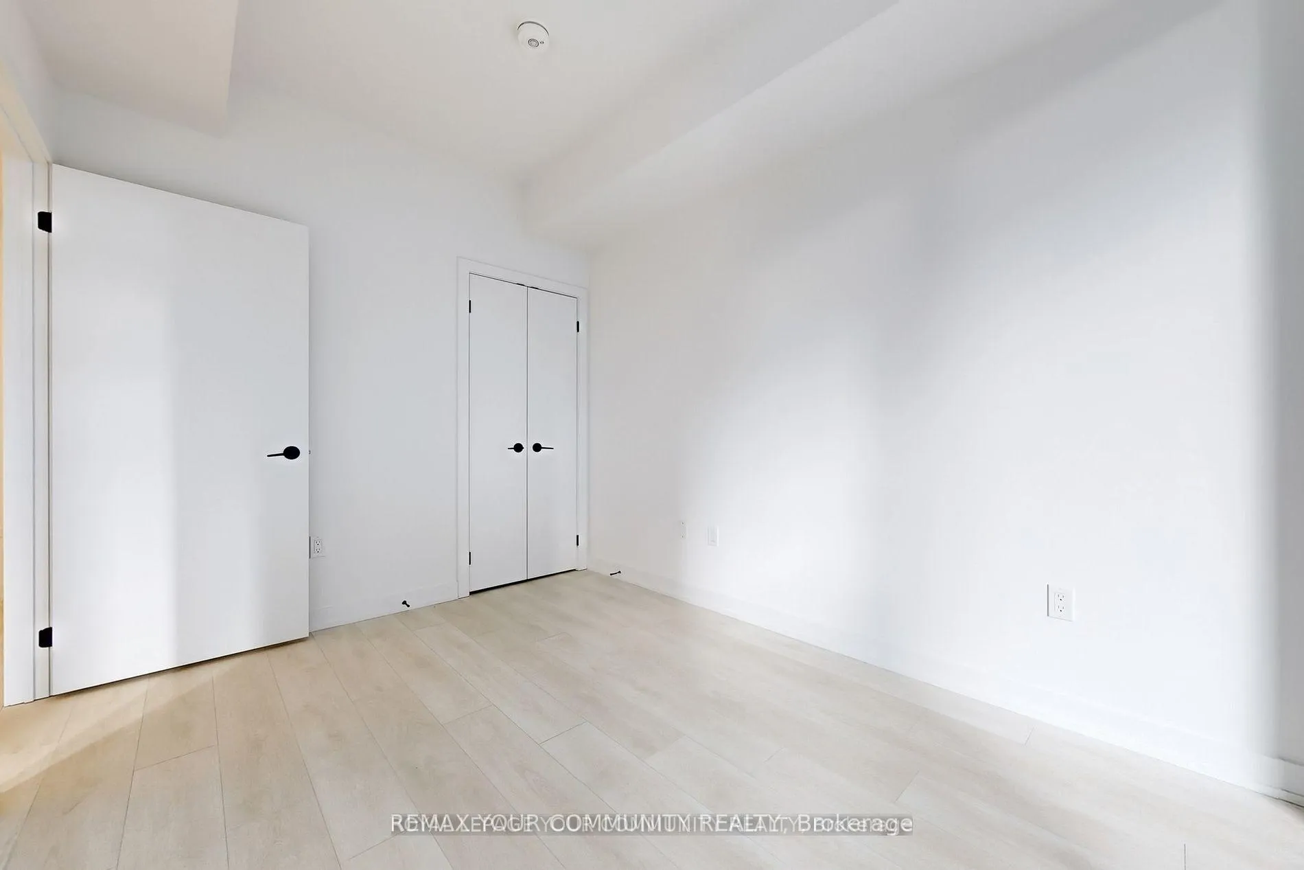 Photo 15 of Unit 1401, 117 Broadway Avenue, Toronto, Mount Pleasant West — HOMEH