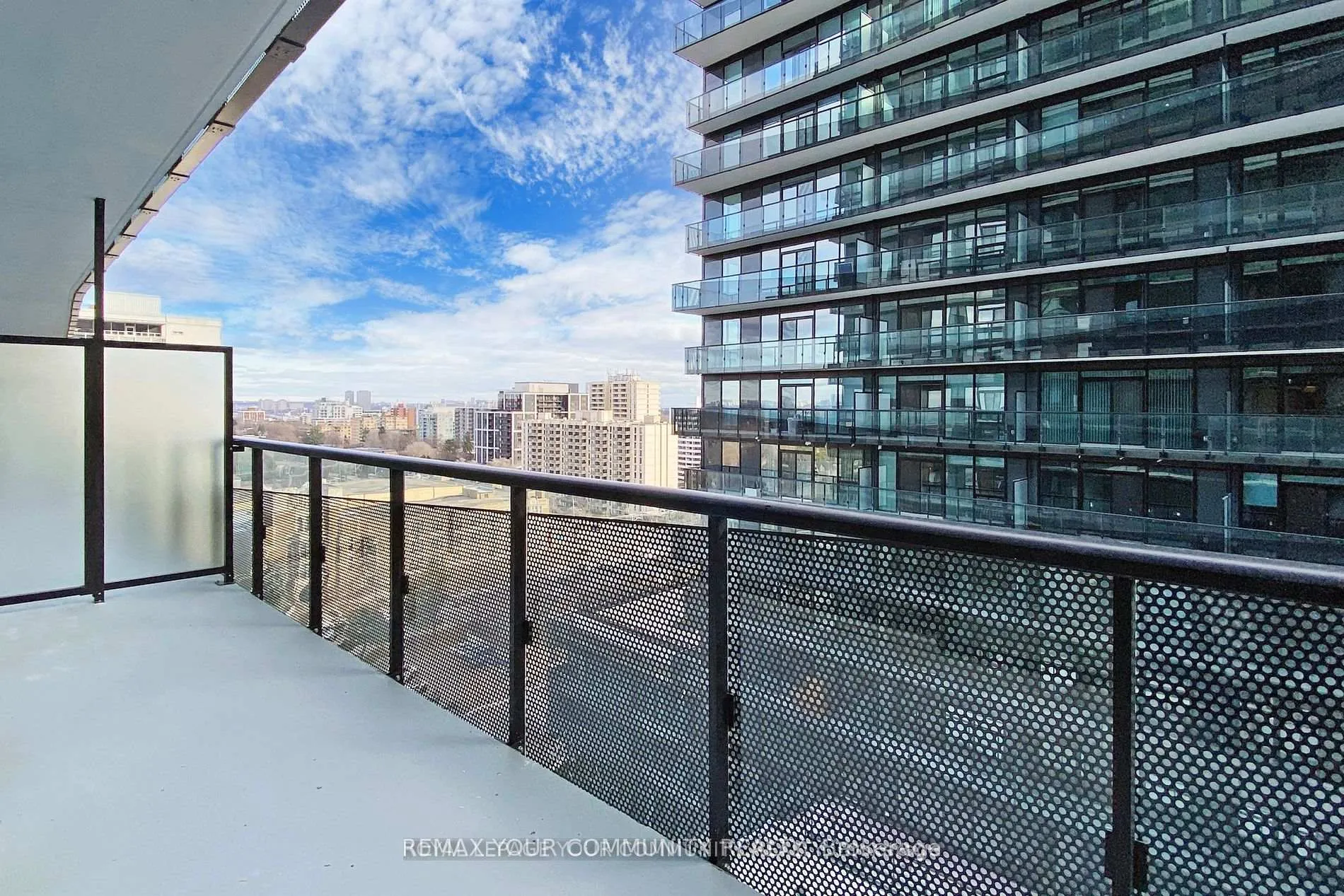 Photo 24 of Unit 1401, 117 Broadway Avenue, Toronto, Mount Pleasant West — HOMEH