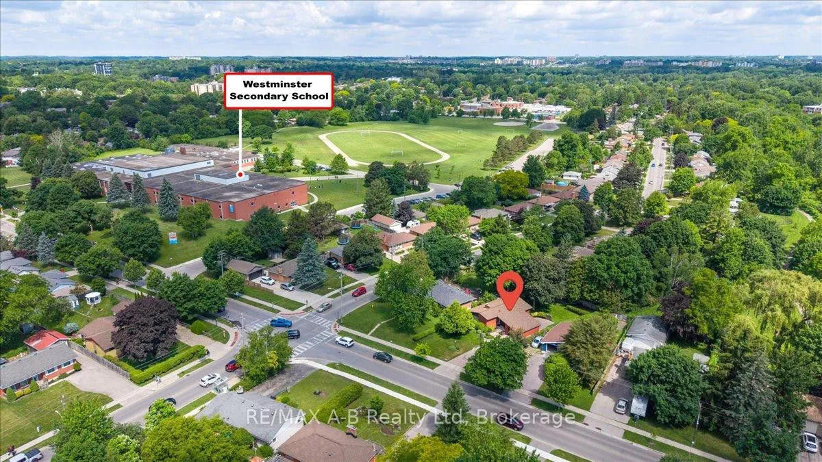 Photo 38 of 204 Base Line Road W, London, South D — HOMEH