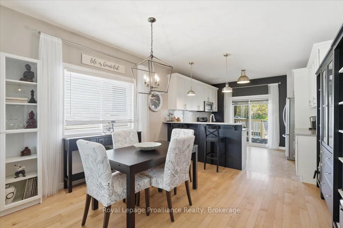 Photo 14 of 340 Cannifton Road N, Belleville, Thurlow Ward — HOMEH