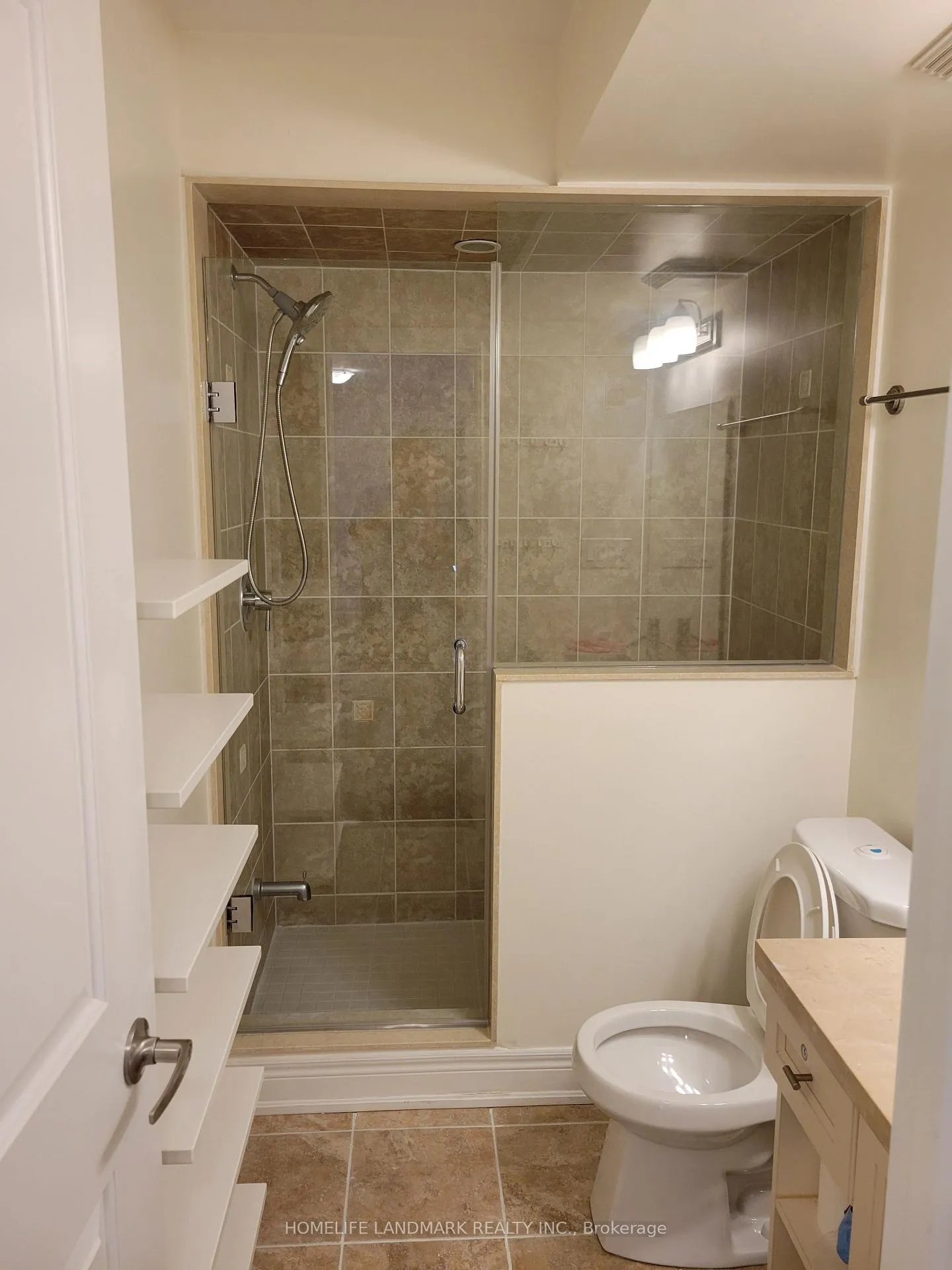 Photo 9 of Unit 4, 50 Hargrave Lane, North York, Bridle Path-Sunnybrook-York Mills — HOMEH
