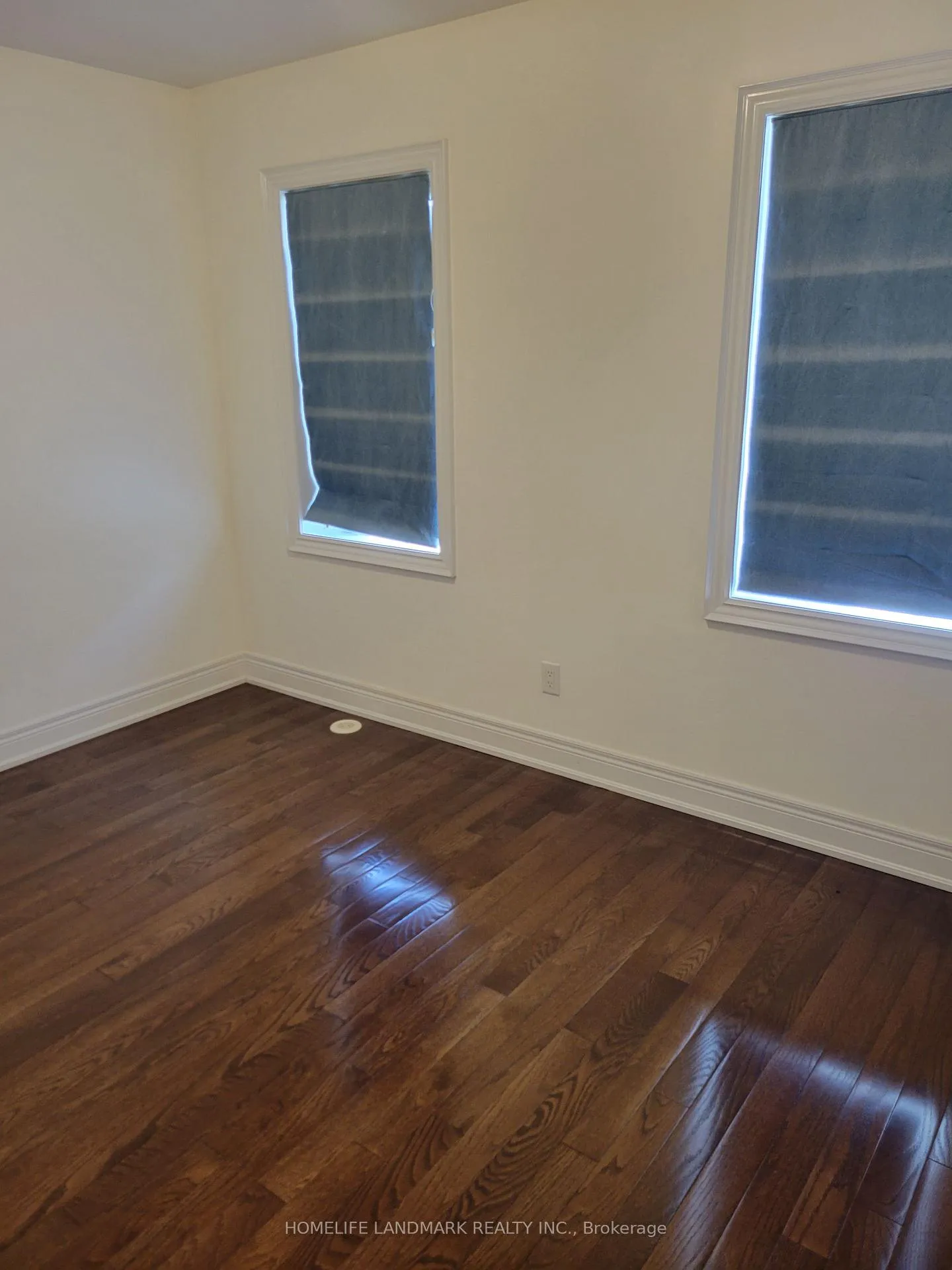 Photo 10 of Unit 4, 50 Hargrave Lane, North York, Bridle Path-Sunnybrook-York Mills — HOMEH