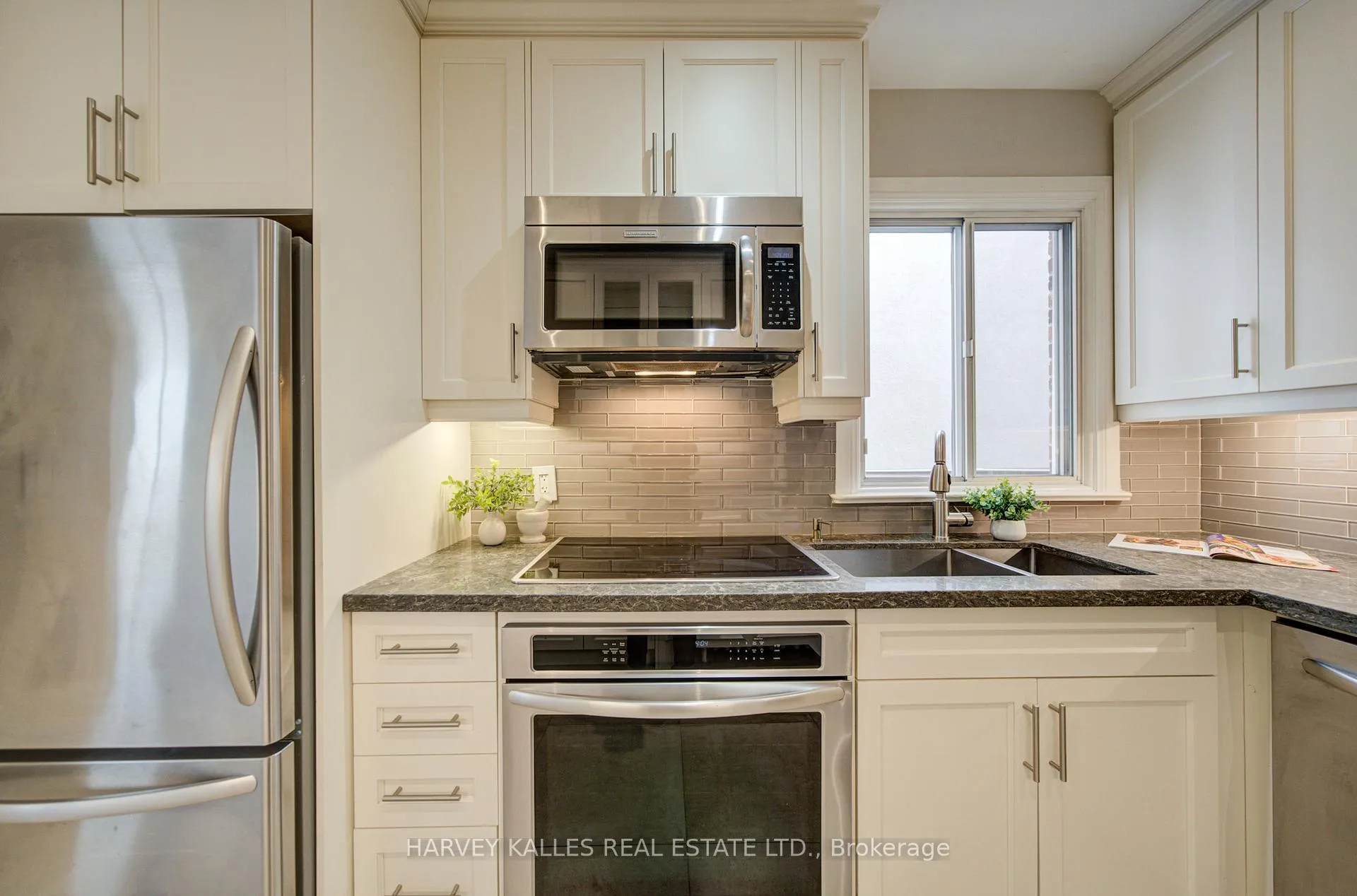 Photo 15 of 62 Roe Avenue, Toronto, Lawrence Park North — HOMEH