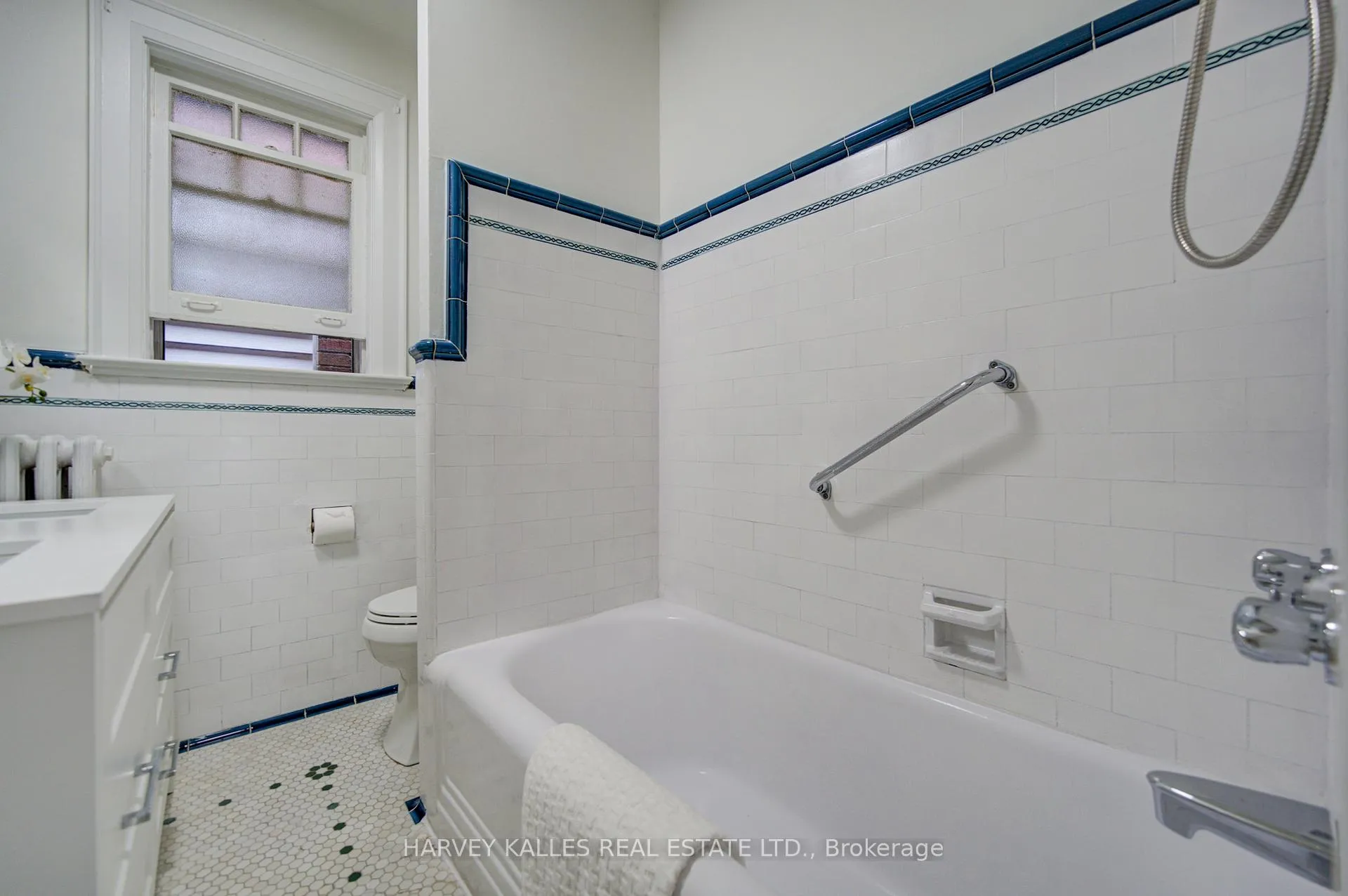 Photo 29 of 62 Roe Avenue, Toronto, Lawrence Park North — HOMEH