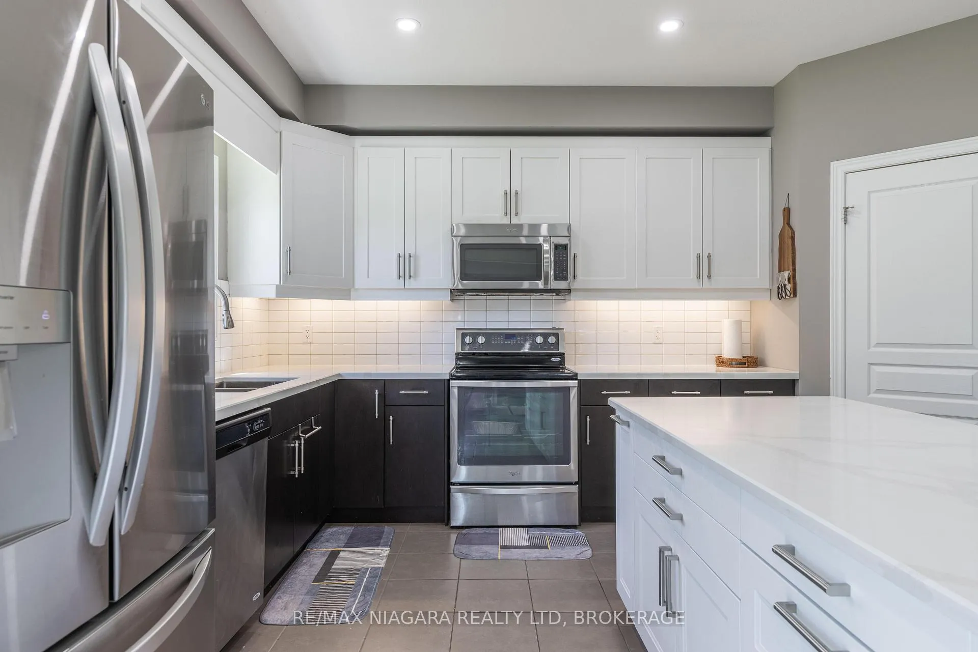 Photo 16 of 6212 Sam Iorfida Drive, Niagara Falls, Oldfield — HOMEH