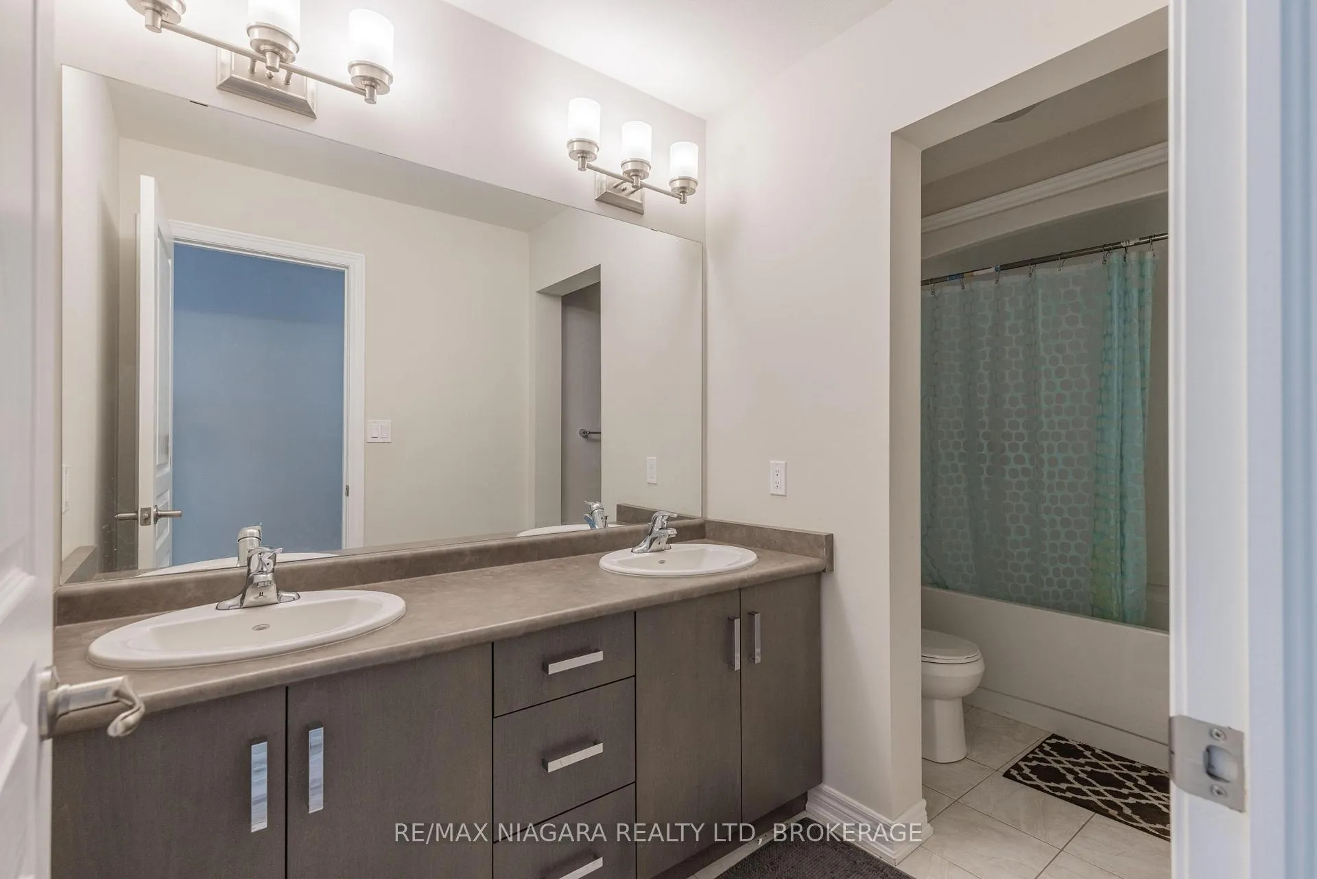 Photo 27 of 6212 Sam Iorfida Drive, Niagara Falls, Oldfield — HOMEH