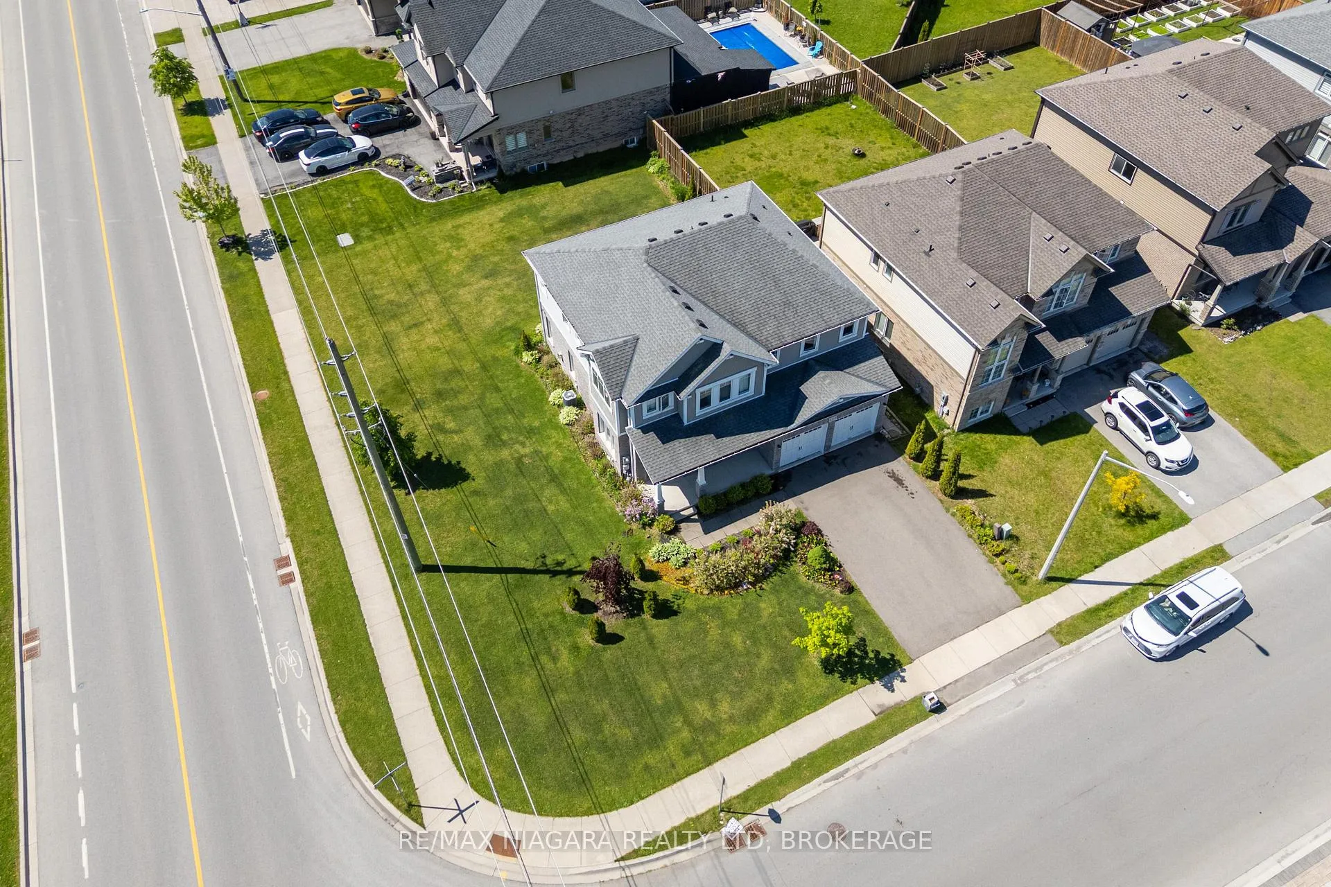 Photo 32 of 6212 Sam Iorfida Drive, Niagara Falls, Oldfield — HOMEH