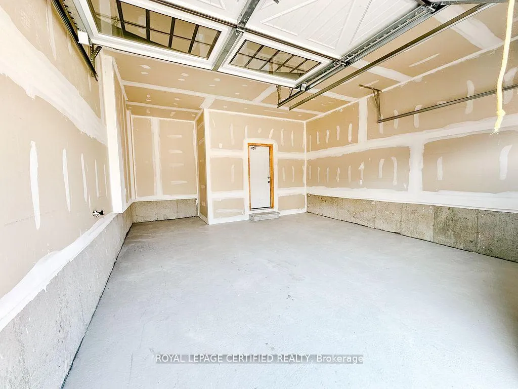 Photo 23 of 10 Baycroft Boulevard, Essa, Angus — HOMEH