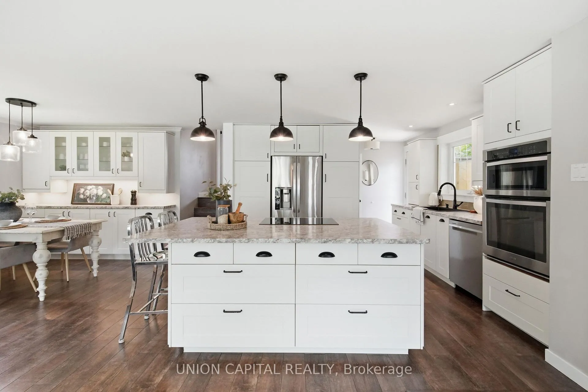 Photo 10 of 30 Irwin Crescent, Halton Hills, Georgetown — HOMEH