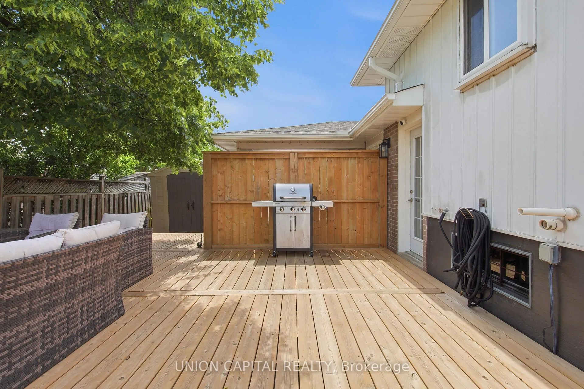 Photo 28 of 30 Irwin Crescent, Halton Hills, Georgetown — HOMEH