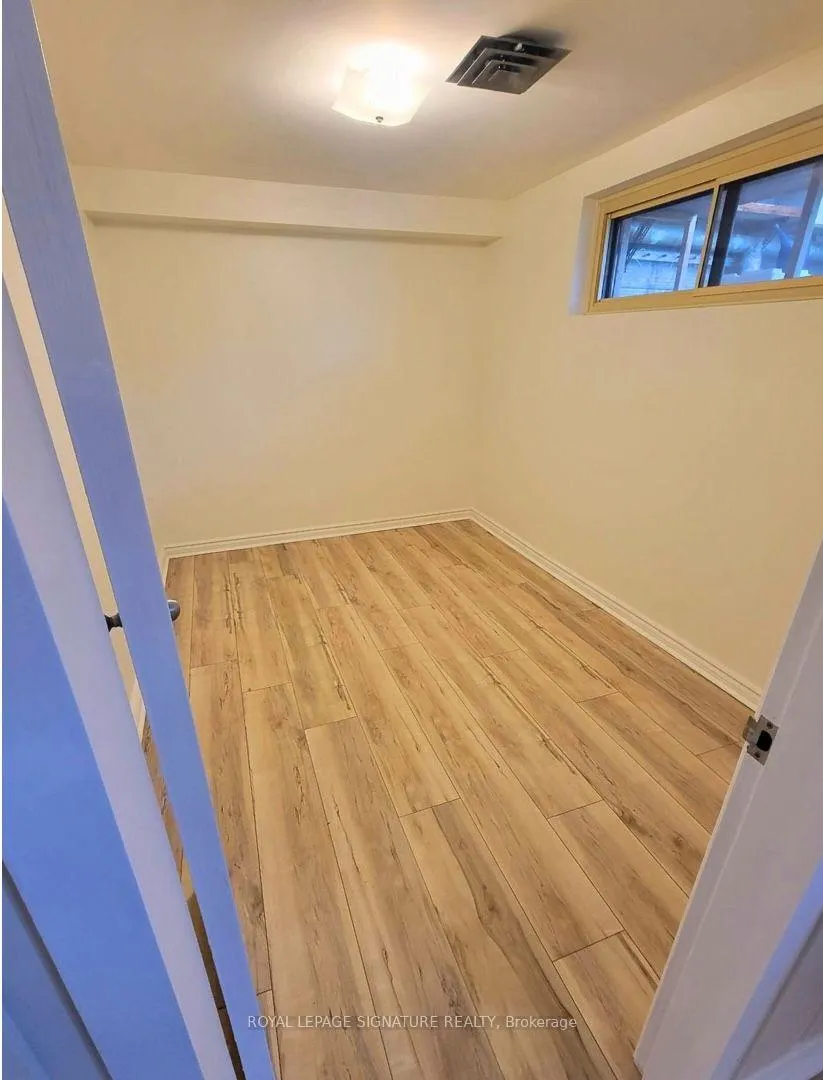 Photo 13 of Unit Lower, 64 Watney Crescent, North York, Glenfield-Jane Heights — HOMEH