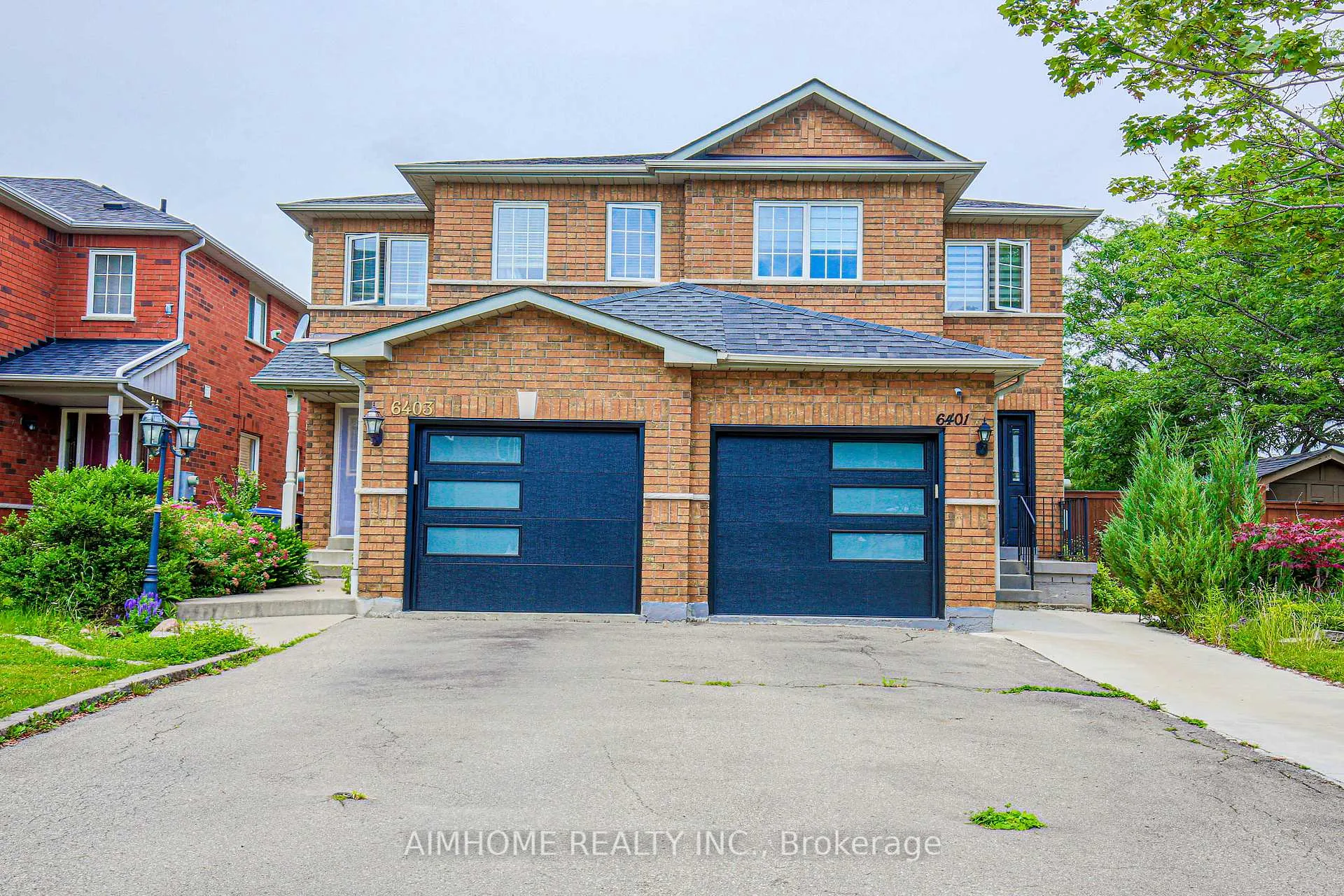 Front of 6401 Saratoga Way