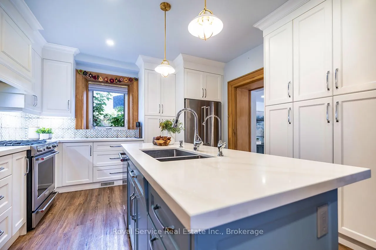Photo 11 of 127 Beaver Street S, Clarington, Newcastle — HOMEH