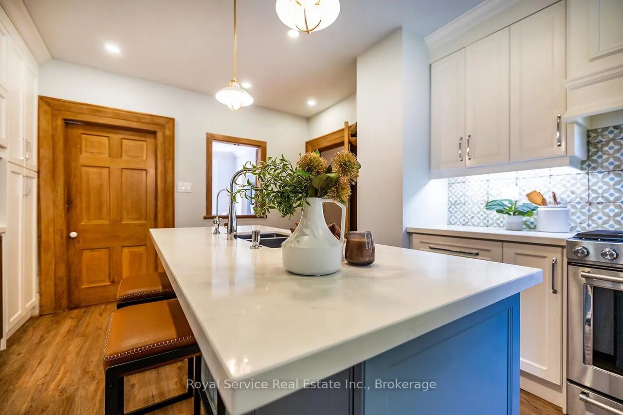 Photo 15 of 127 Beaver Street S, Clarington, Newcastle — HOMEH