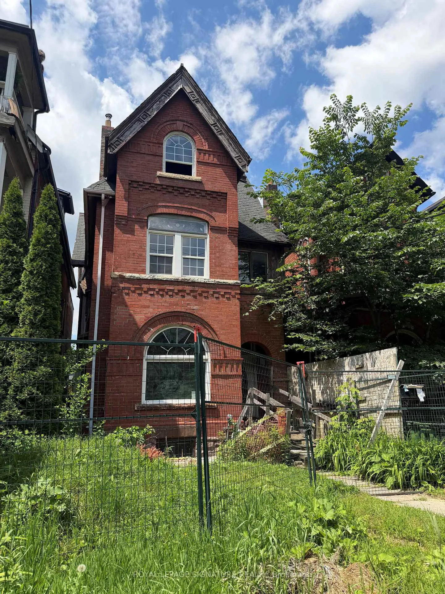 Photo 2 of 102 Cowan Avenue, Toronto, South Parkdale — HOMEH