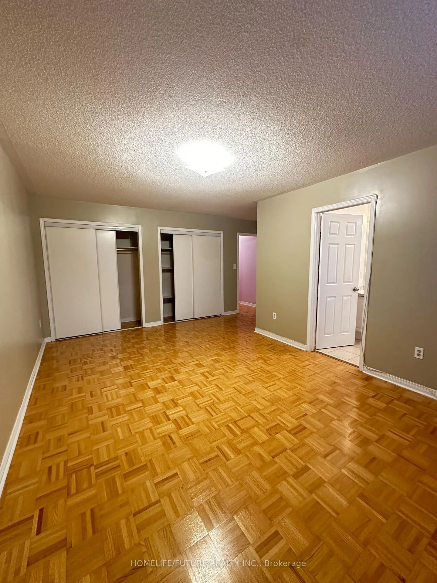 Photo 5 of Unit Main, 83 Jack Monkman Crescent, Markham, Cedarwood — HOMEH