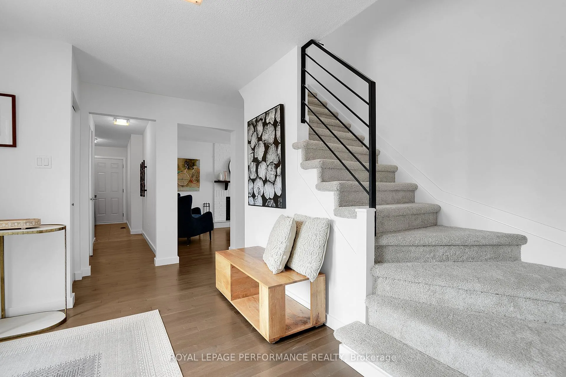 Photo 5 of 69 Hawk Crescent, Ottawa, Hunt Club/Western Community — HOMEH
