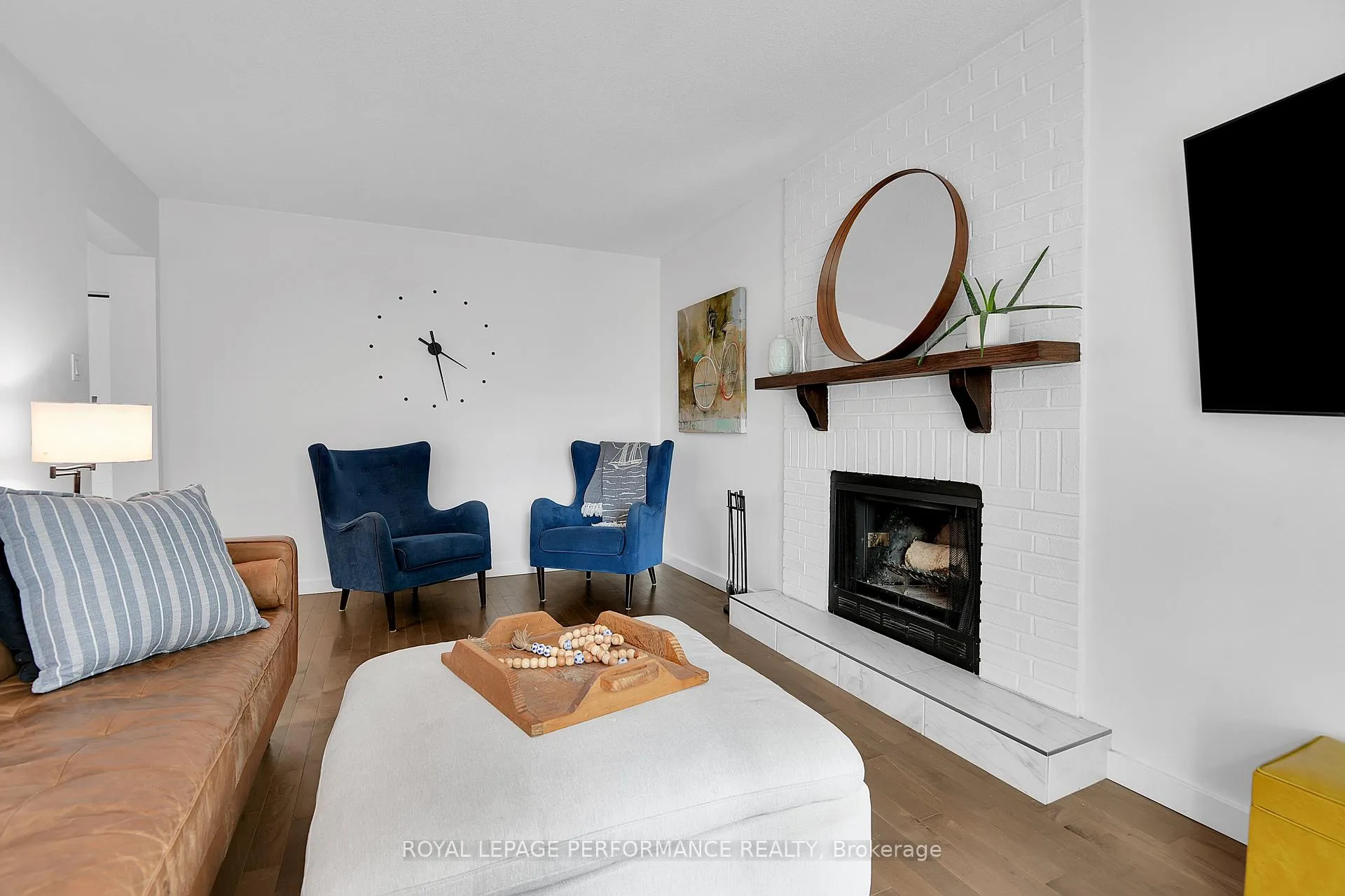Photo 8 of 69 Hawk Crescent, Ottawa, Hunt Club/Western Community — HOMEH