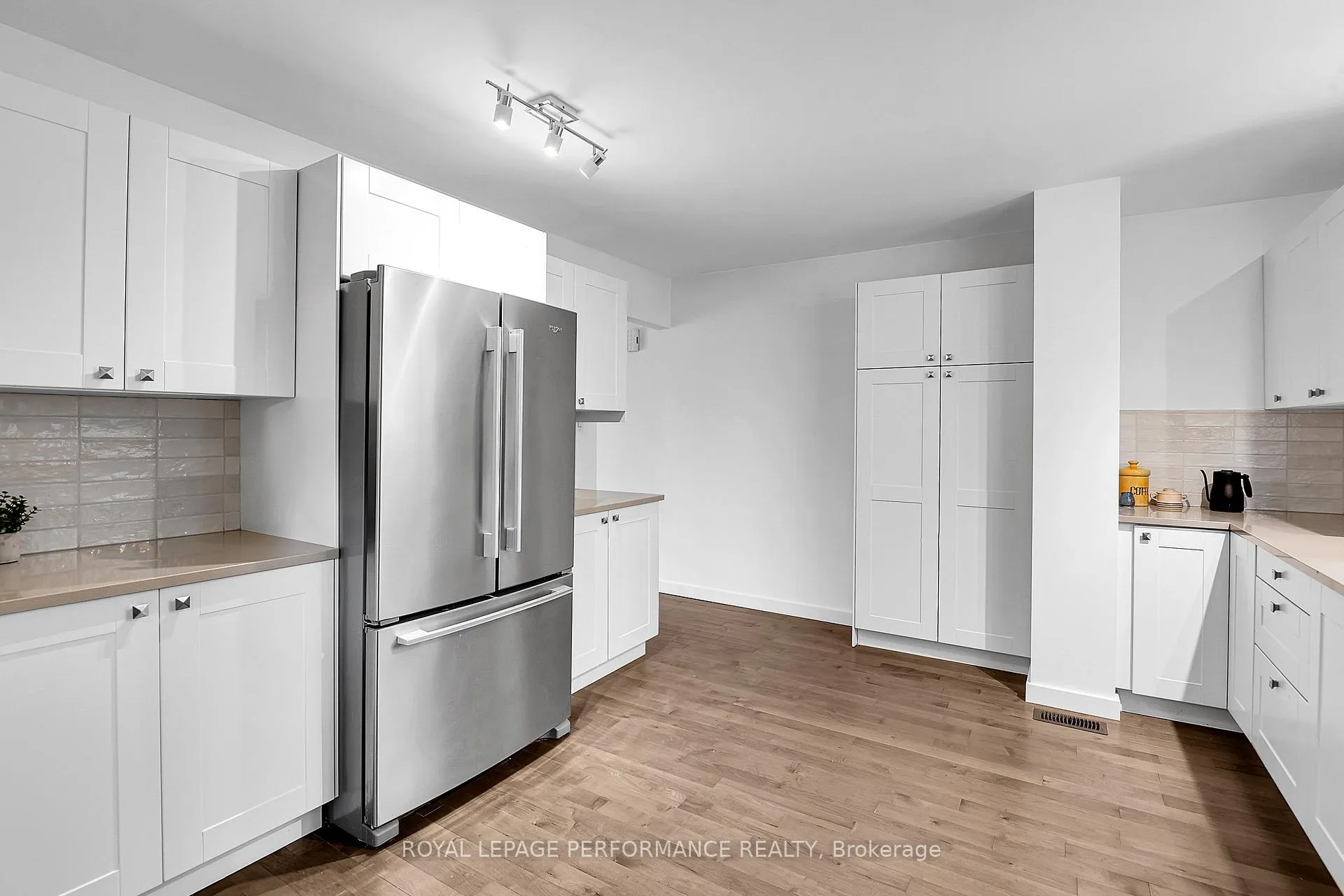 Photo 14 of 69 Hawk Crescent, Ottawa, Hunt Club/Western Community — HOMEH