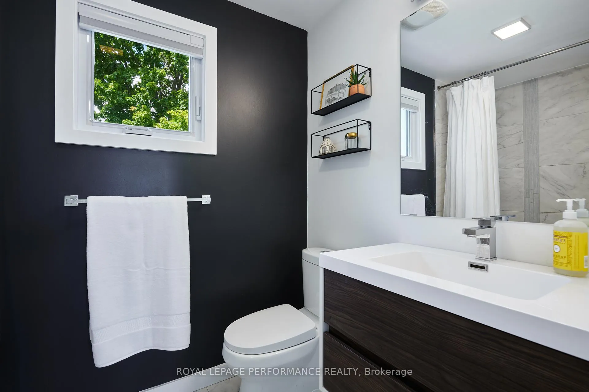Photo 20 of 69 Hawk Crescent, Ottawa, Hunt Club/Western Community — HOMEH