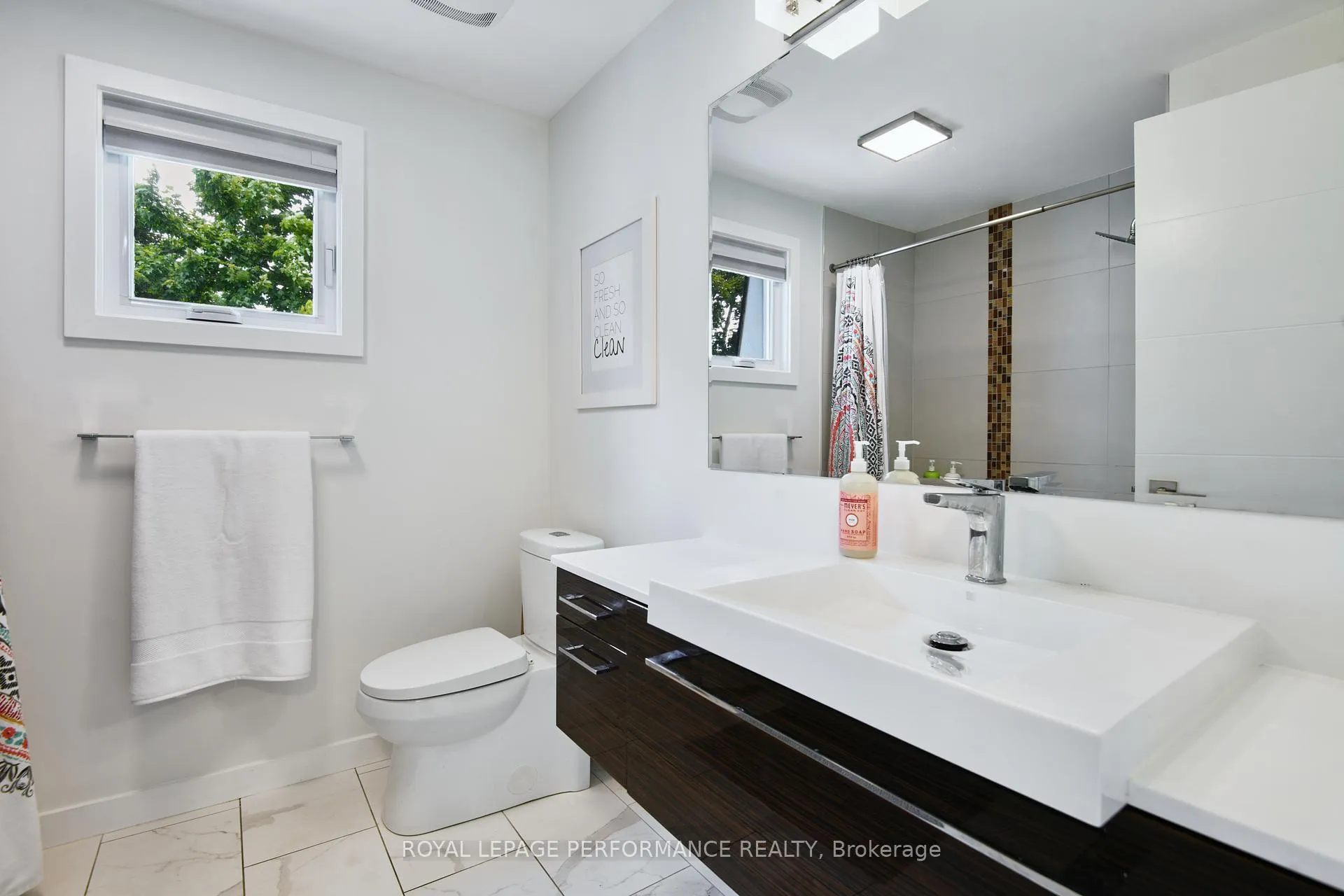 Photo 24 of 69 Hawk Crescent, Ottawa, Hunt Club/Western Community — HOMEH
