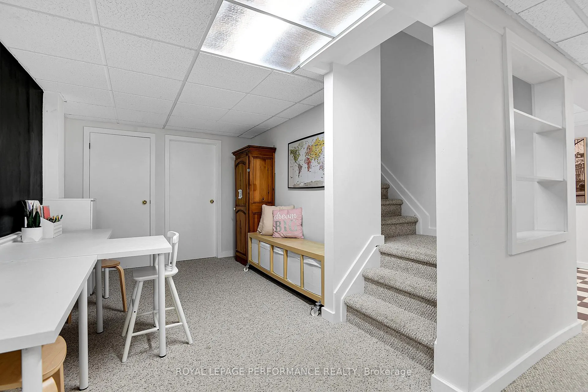 Photo 25 of 69 Hawk Crescent, Ottawa, Hunt Club/Western Community — HOMEH