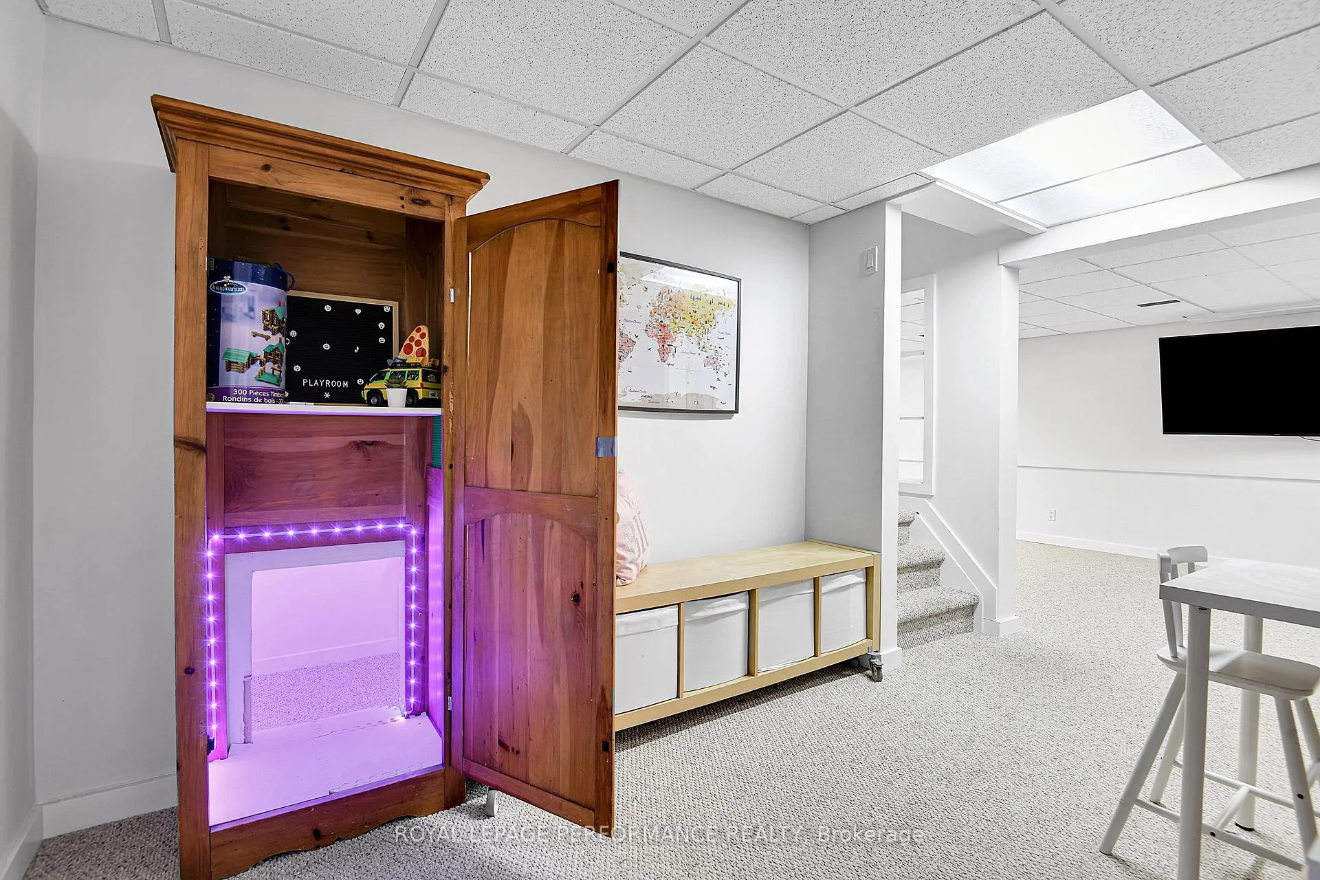 Photo 29 of 69 Hawk Crescent, Ottawa, Hunt Club/Western Community — HOMEH