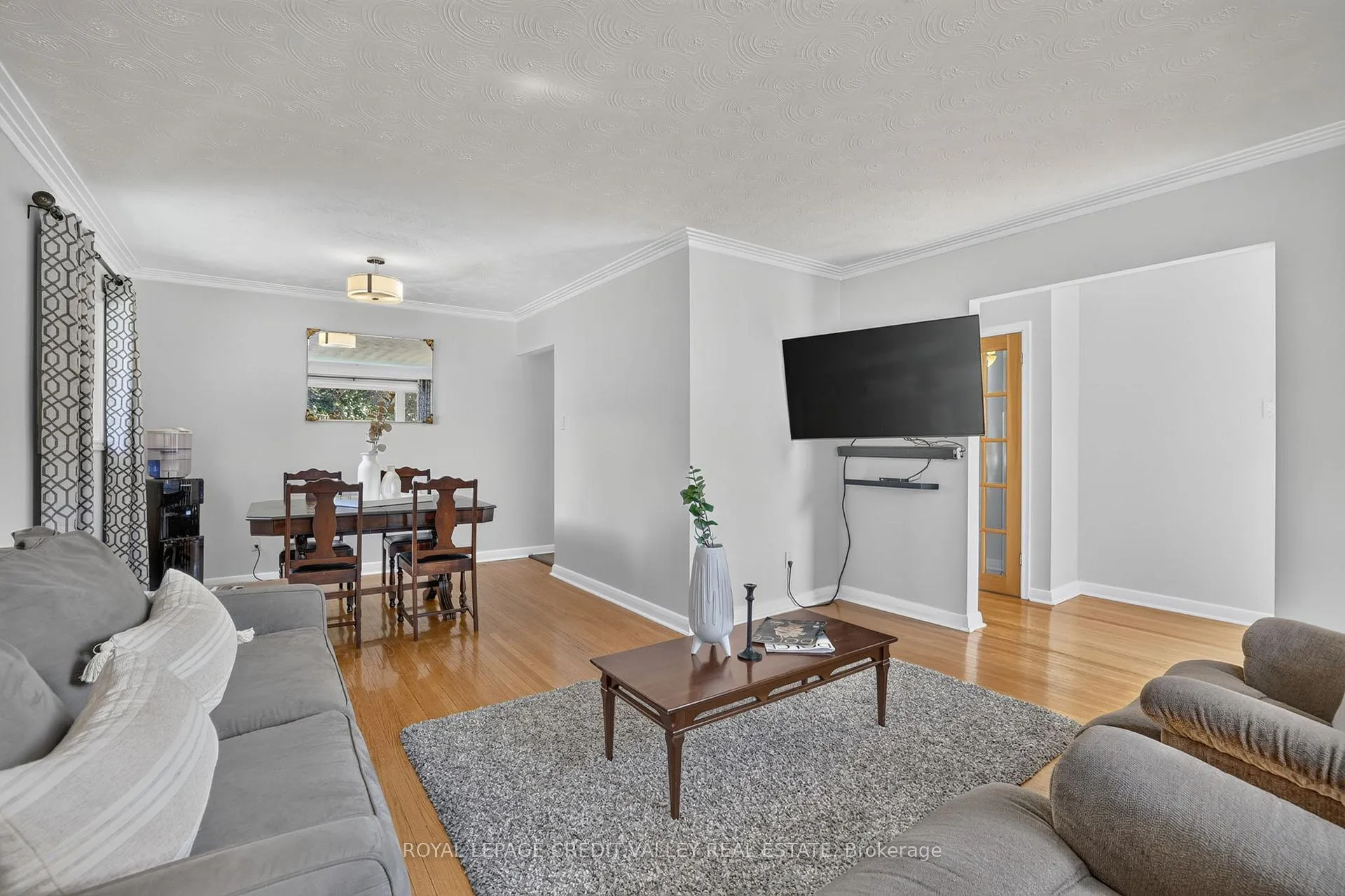 Photo 8 of 80 Cornwall Road, Brampton, Brampton East — HOMEH