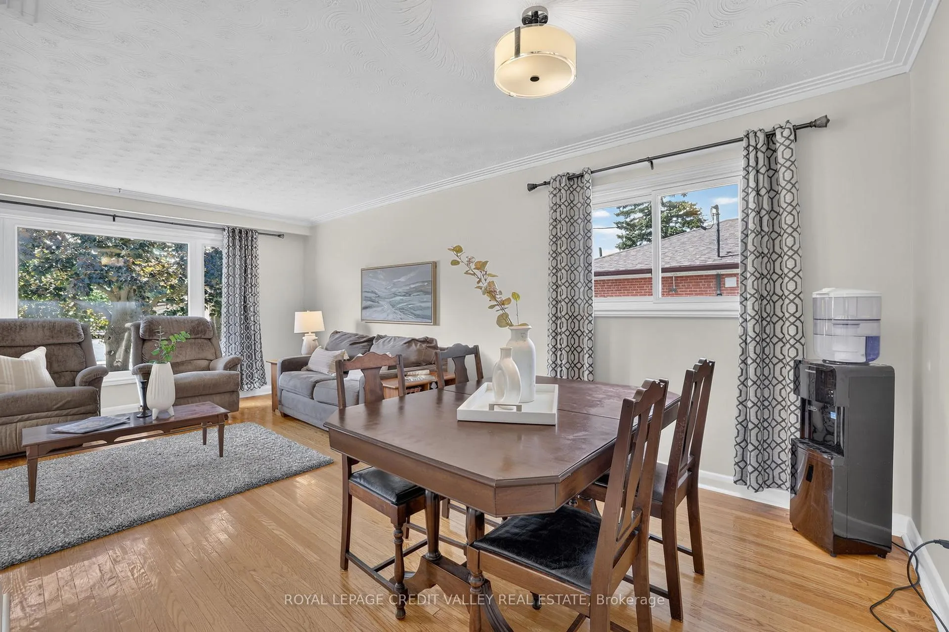 Photo 10 of 80 Cornwall Road, Brampton, Brampton East — HOMEH