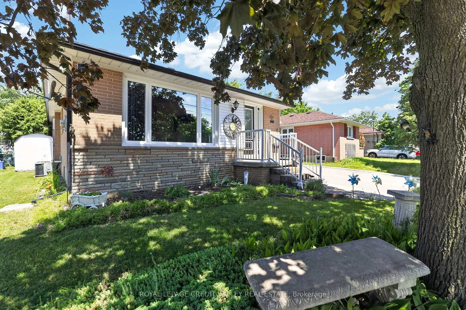 Photo 37 of 80 Cornwall Road, Brampton, Brampton East — HOMEH
