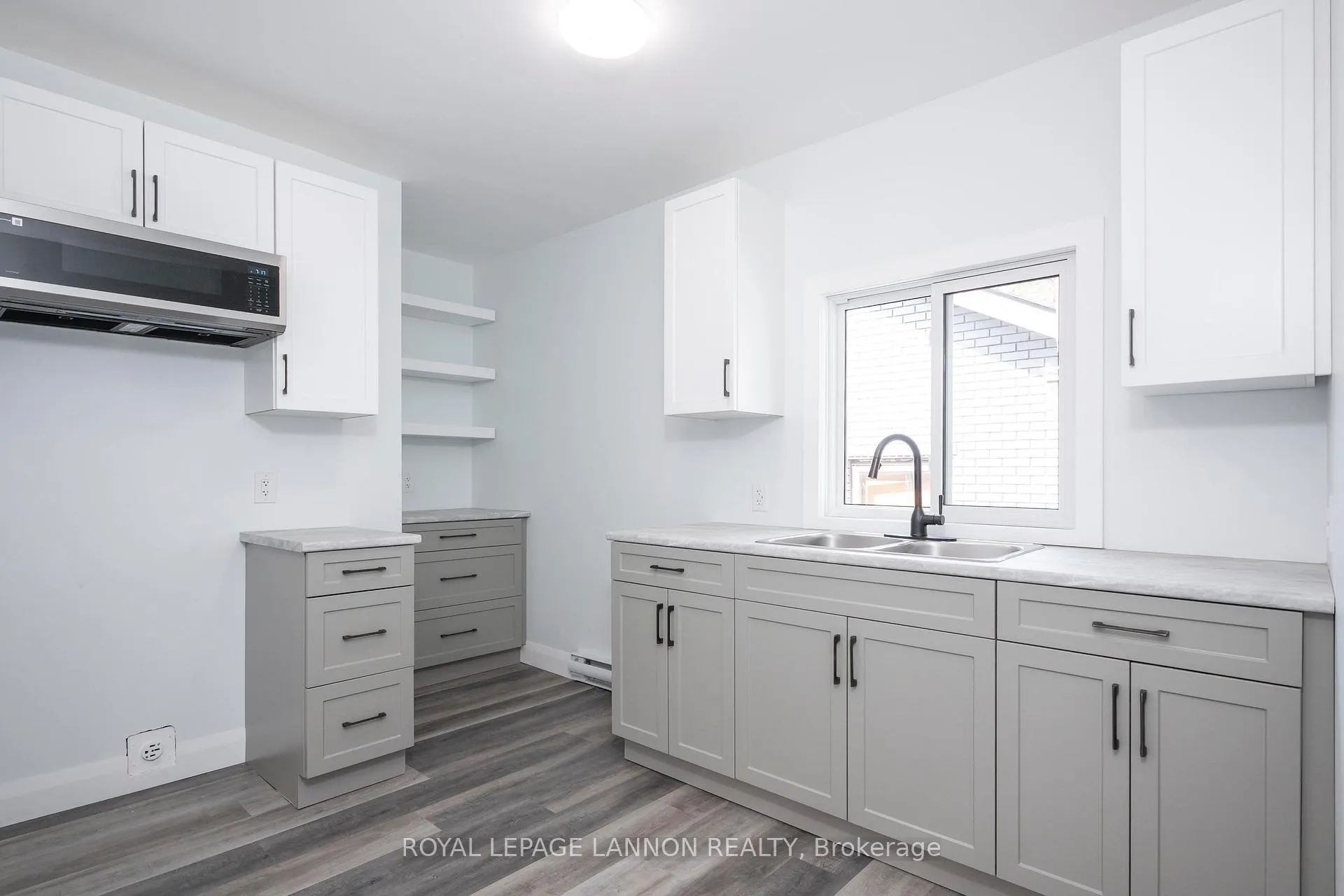 Photo 10 of 335 Vickers Street N, Thunder Bay, McKeller Park — HOMEH