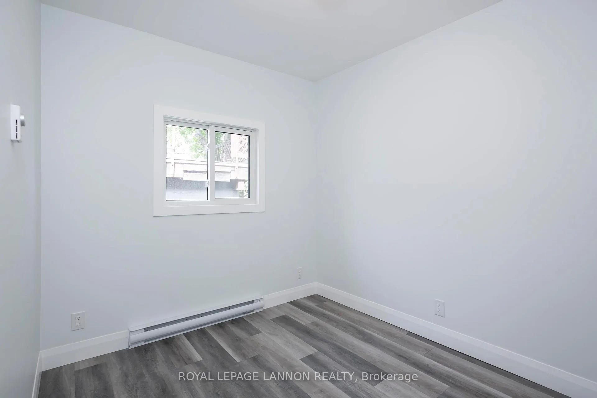 Photo 17 of 335 Vickers Street N, Thunder Bay, McKeller Park — HOMEH