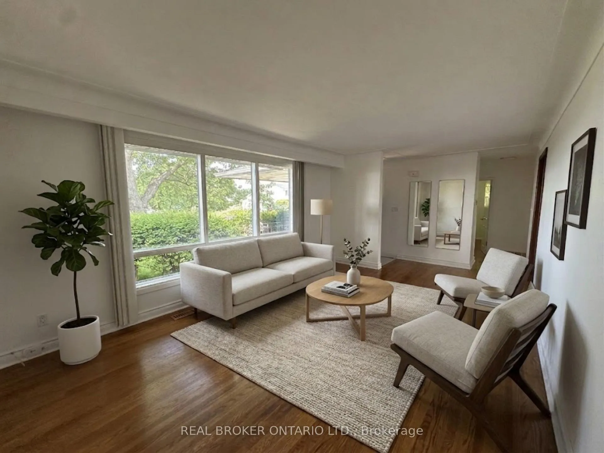 Photo 3 of 67 Lakeside Drive, Grimsby, Grimsby Beach — HOMEH