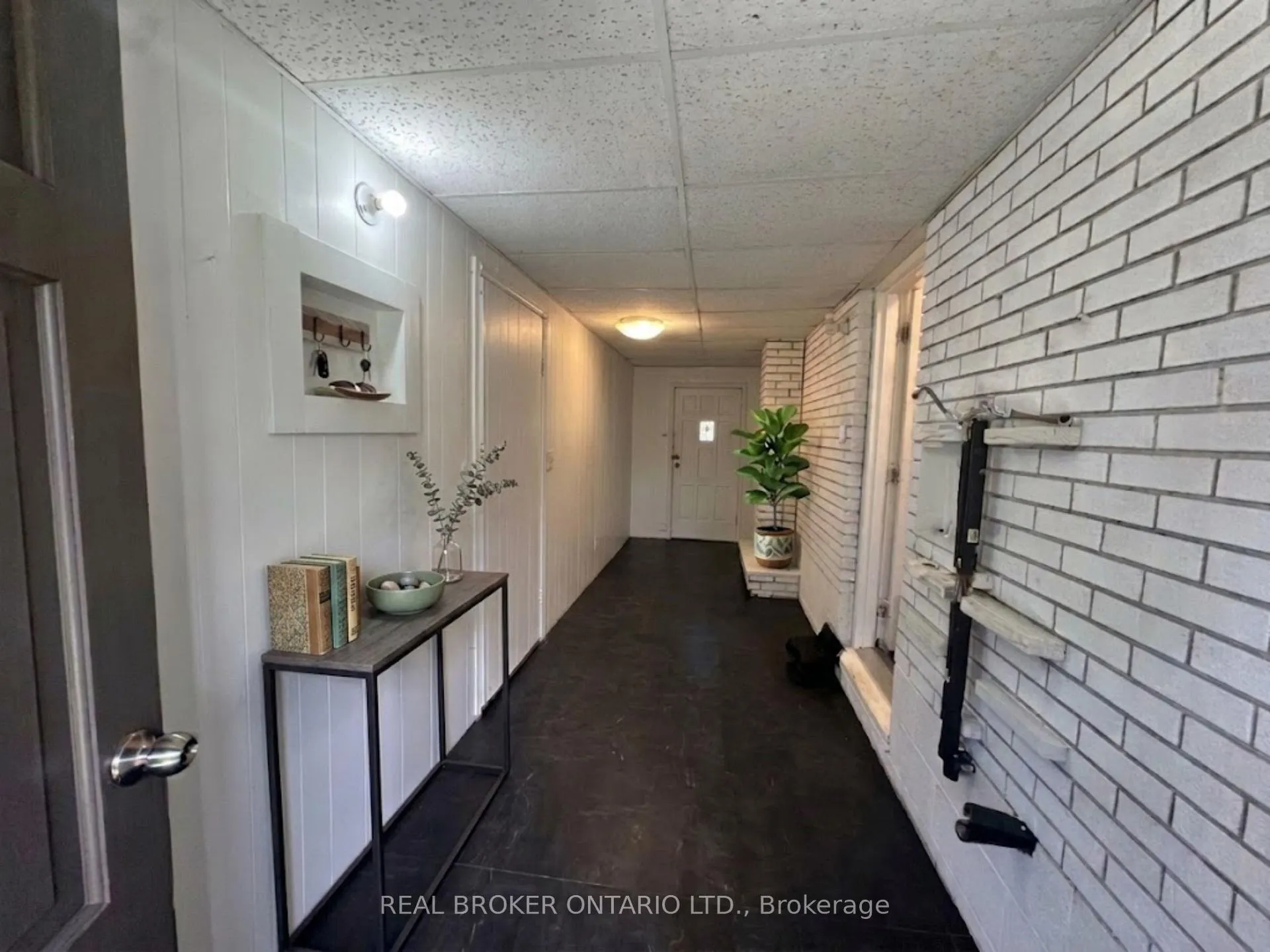 Photo 12 of 67 Lakeside Drive, Grimsby, Grimsby Beach — HOMEH