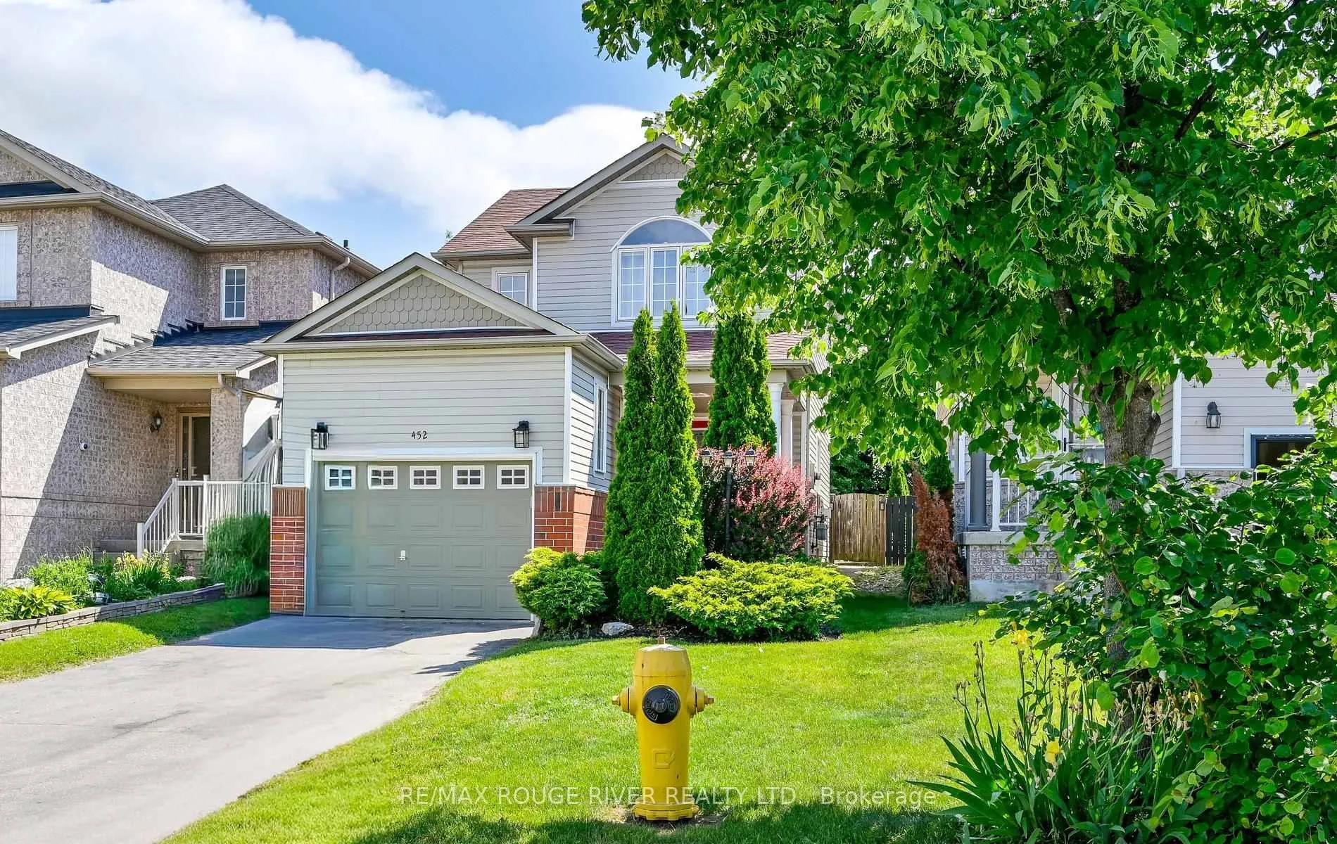 Photo 2 of 452 Nottingham Crescent, Oshawa, Eastdale — HOMEH