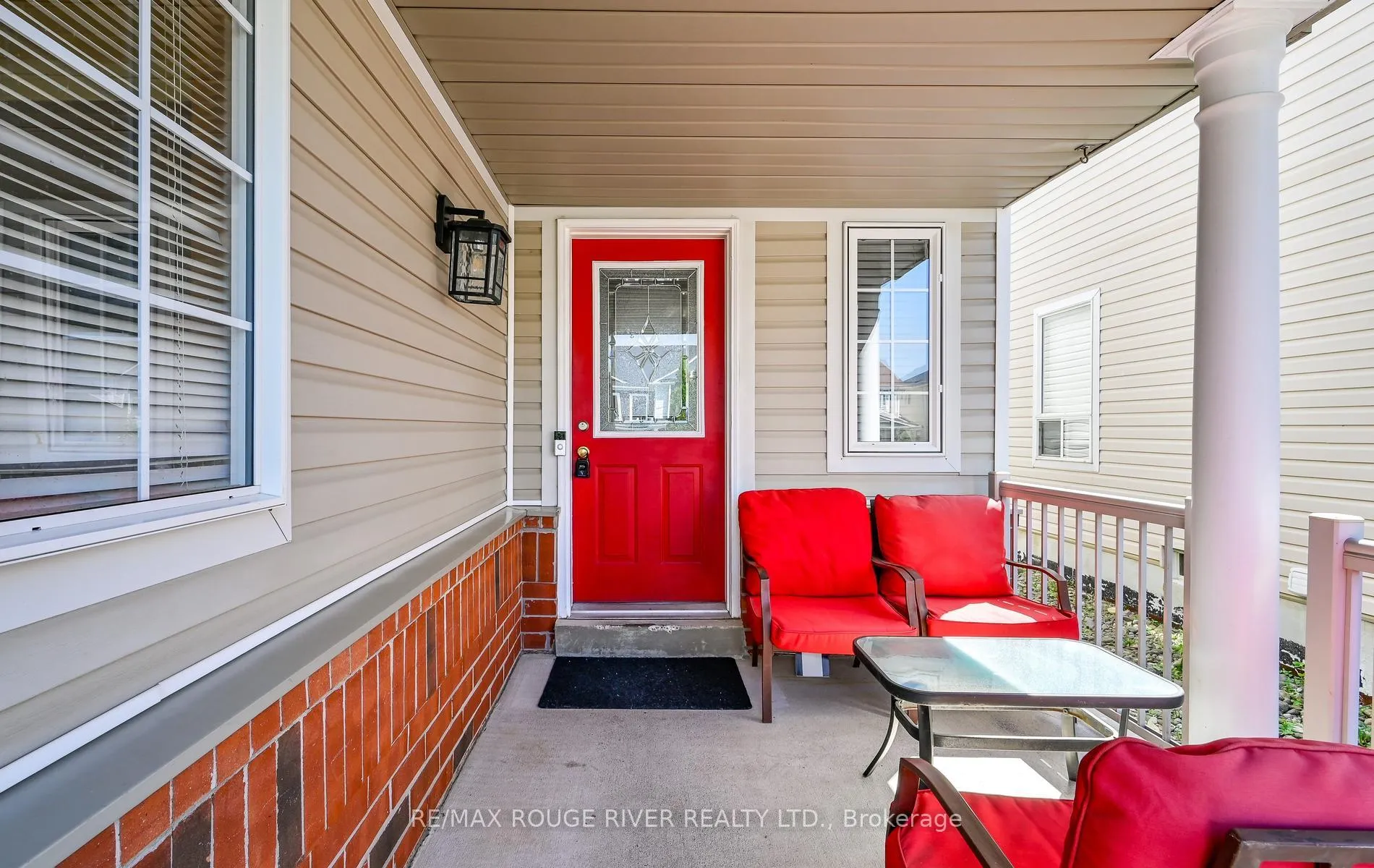 Photo 5 of 452 Nottingham Crescent, Oshawa, Eastdale — HOMEH