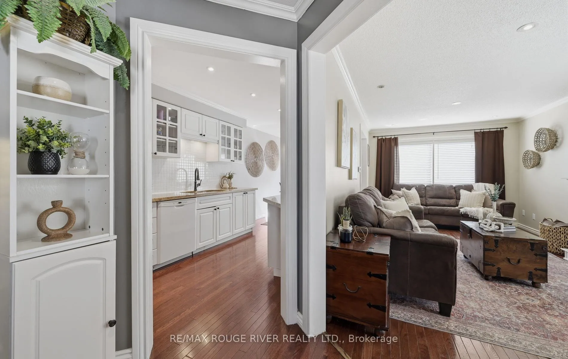 Photo 8 of 452 Nottingham Crescent, Oshawa, Eastdale — HOMEH