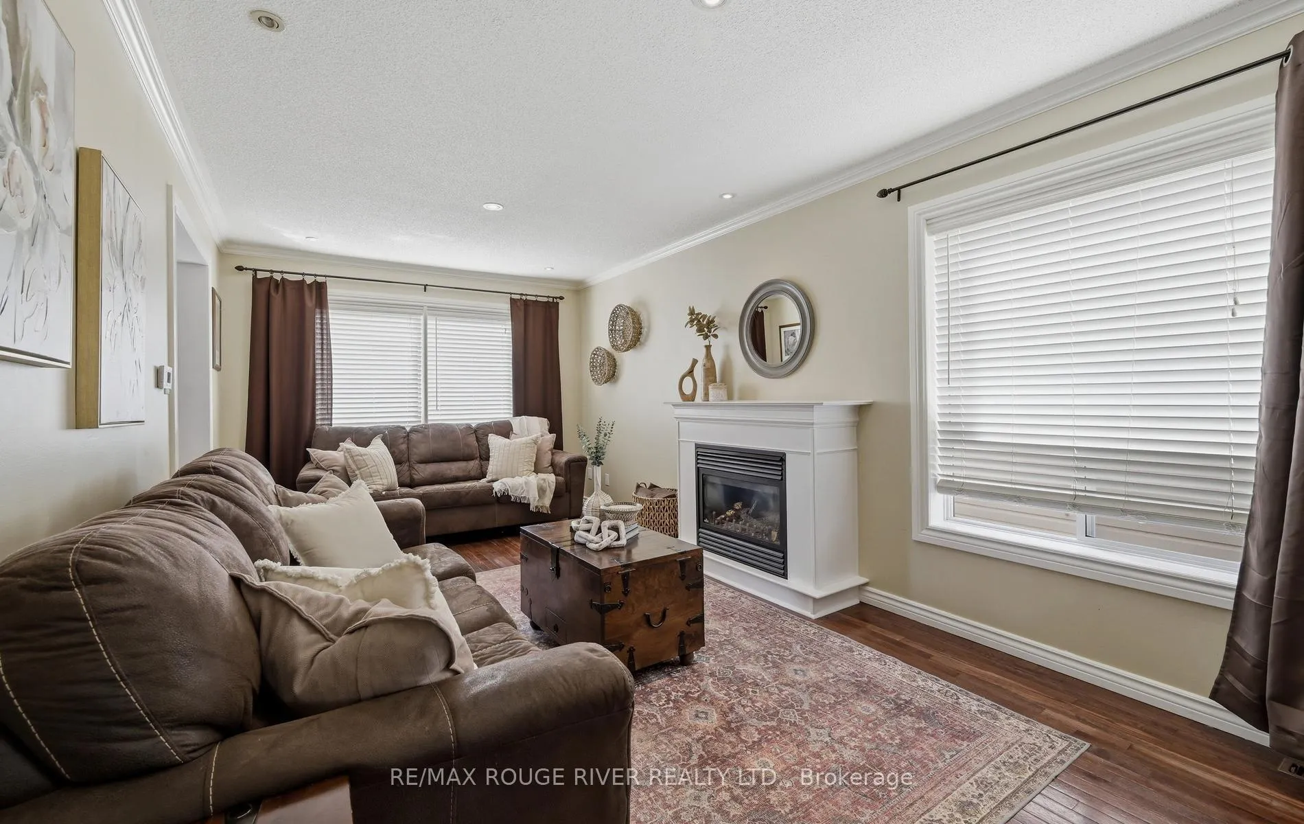Photo 9 of 452 Nottingham Crescent, Oshawa, Eastdale — HOMEH