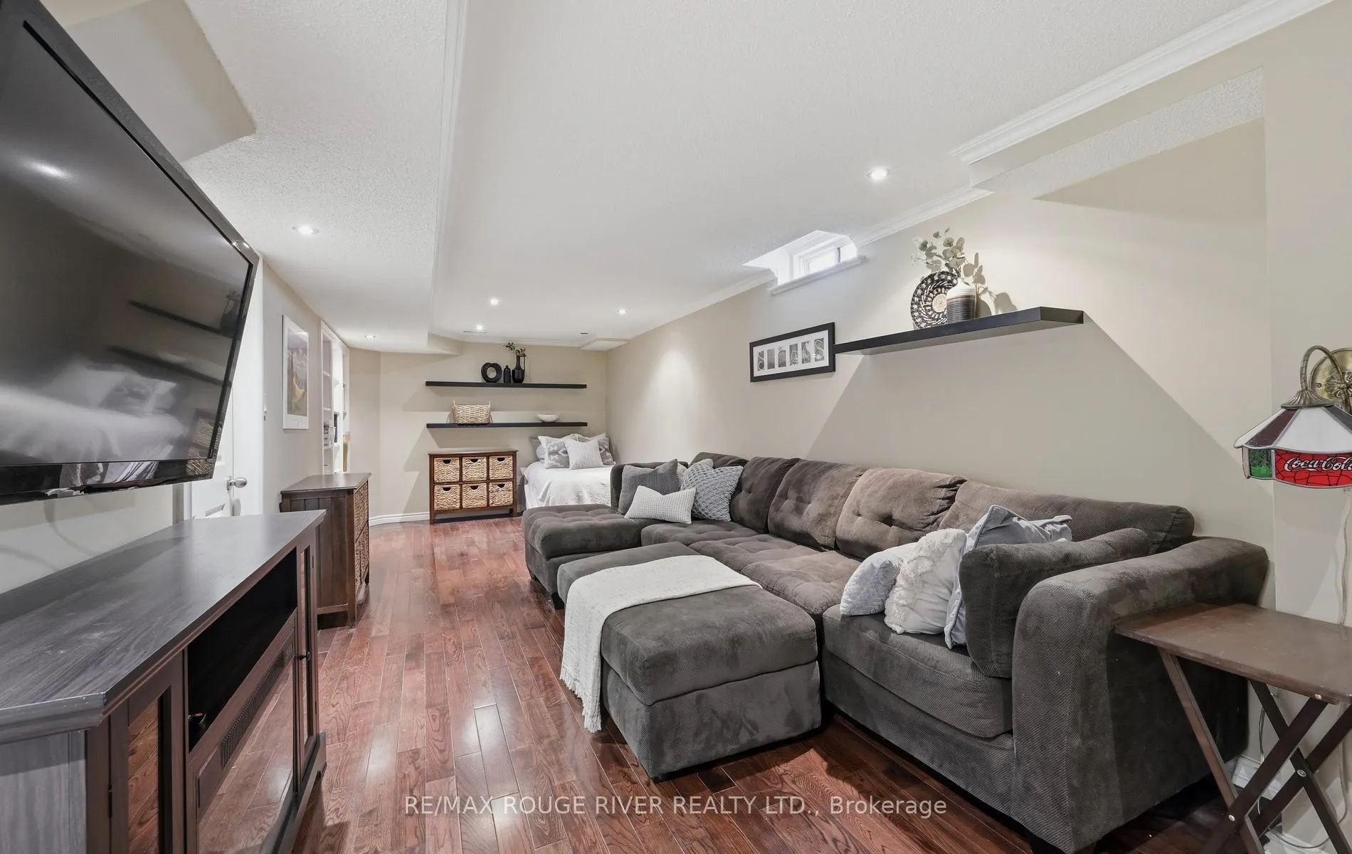 Photo 29 of 452 Nottingham Crescent, Oshawa, Eastdale — HOMEH