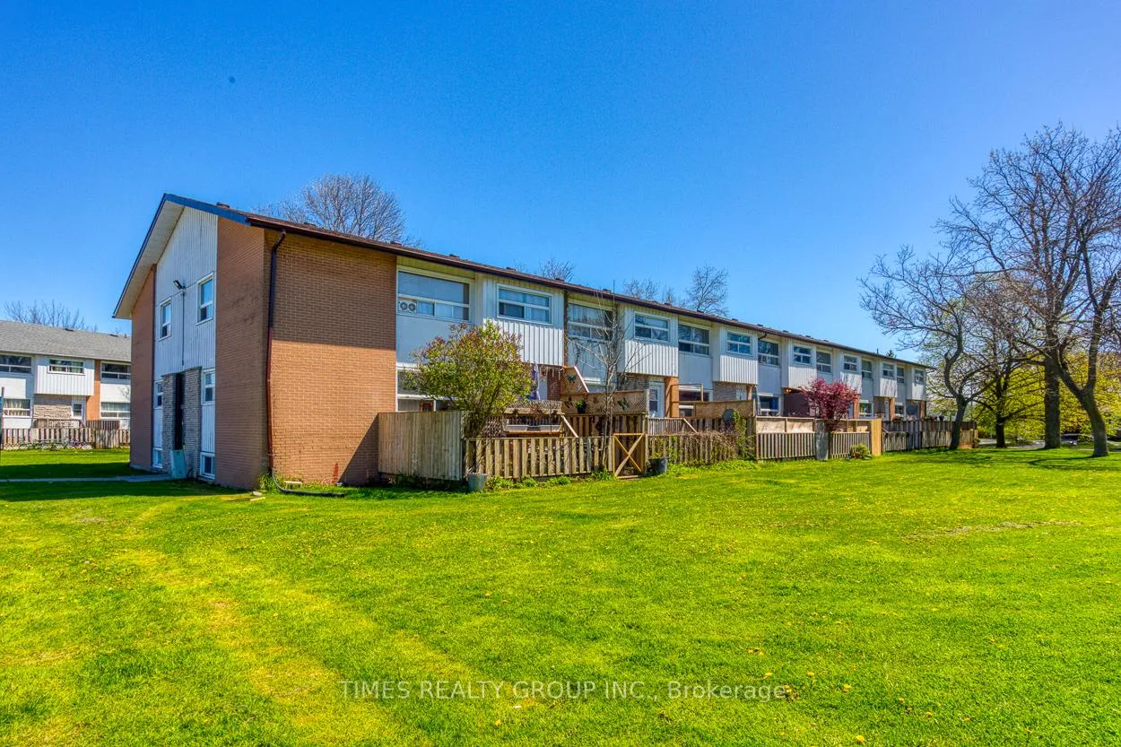 Photo 3 of Unit #F, 23 Manitou Crescent, Loyalist, Amherstview — HOMEH
