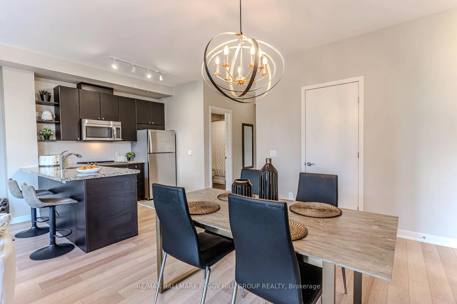 Photo 3 of Unit 217, 40 Horseshoe Boulevard, Oro-Medonte, Horseshoe Valley — HOMEH