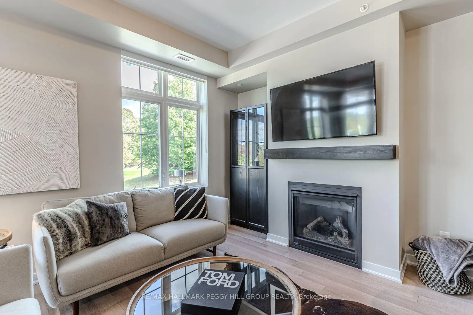 Photo 6 of Unit 217, 40 Horseshoe Boulevard, Oro-Medonte, Horseshoe Valley — HOMEH