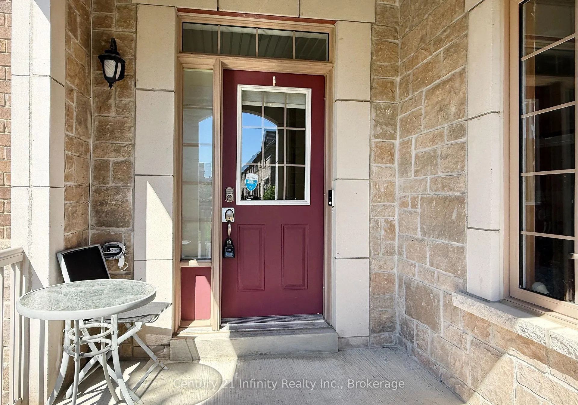 Photo 3 of 1020 Byron Street N, Whitby, Williamsburg — HOMEH